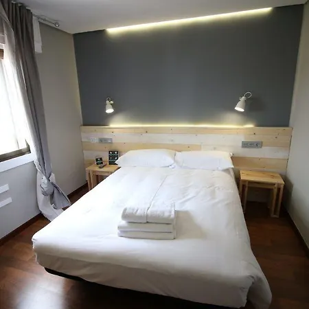 Alda Centro 3* ポンフェラダ