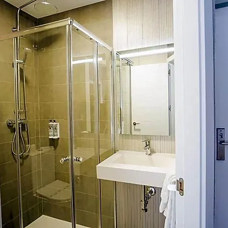فندق Alda Centro 3*
