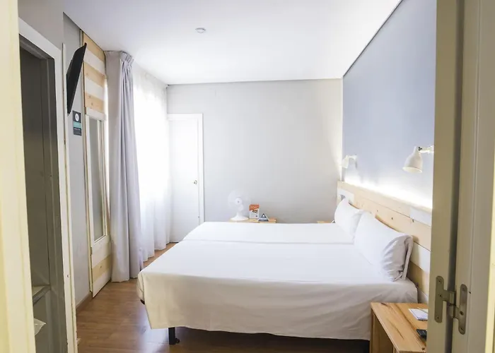 호텔 Alda Centro 3*